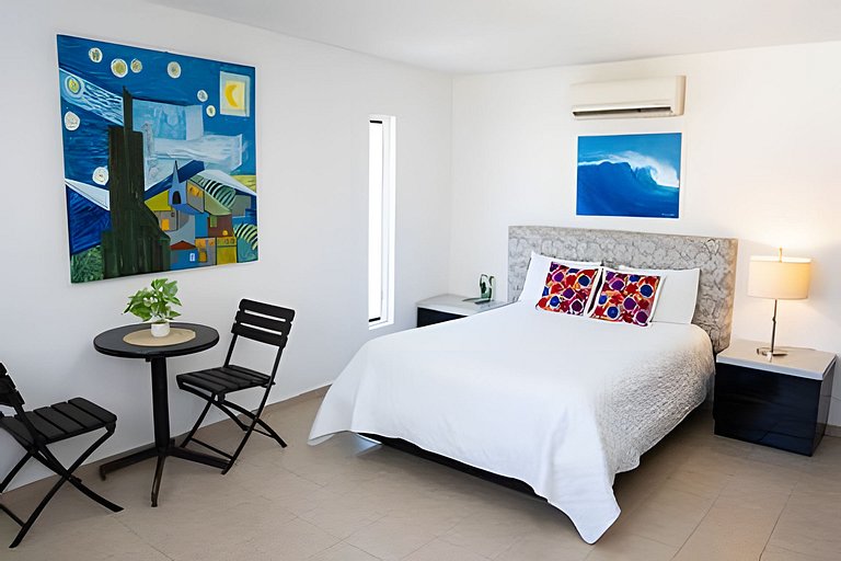 Studio 12 near the beach & downtown Cabo San Lucas