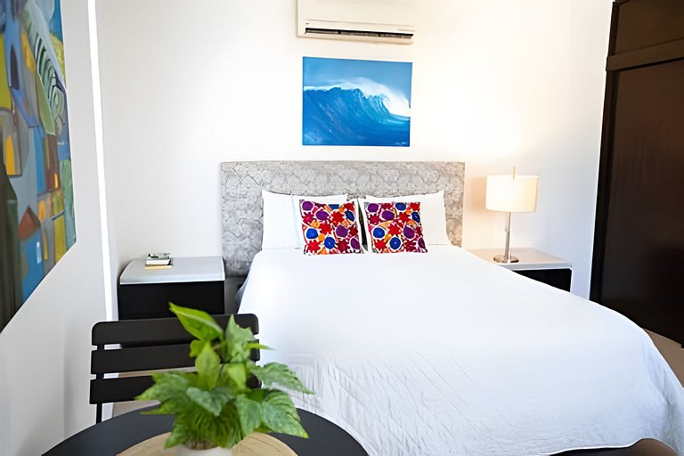 Studio 12 near the beach & downtown Cabo San Lucas